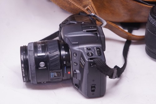 Minolta Dynax 500si 35mm Film Camera with Minolta 28-80mm 70-210mm Zoom Lens - Picture 7 of 9