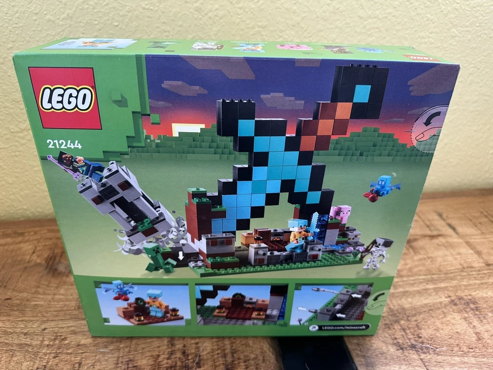Brand New & Sealed LEGO MINECRAFT Set 21244 The Sword Outpost (*Quick Ship*) - Image 2 of 2