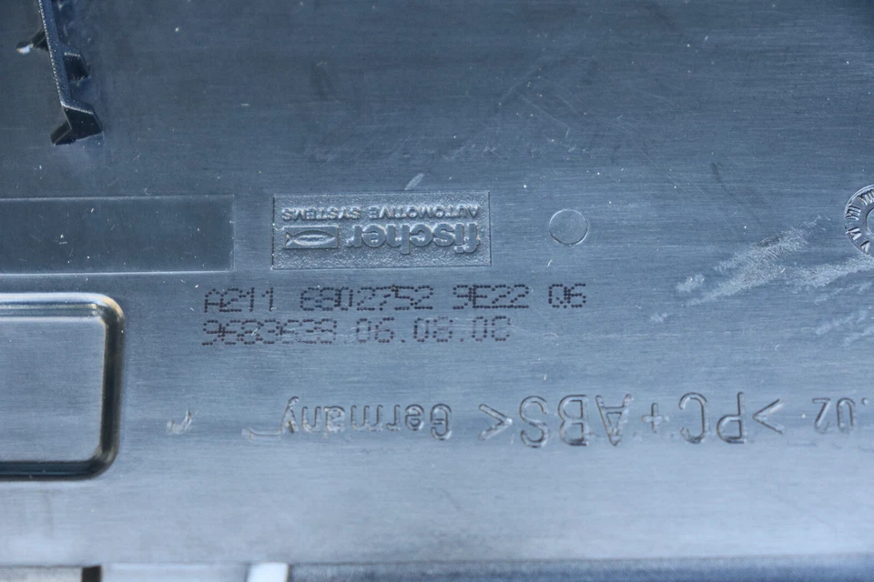 Bandeja de almacenamiento para tablero Mercedes-Benz E350 2007-2009 compartimento A2116802752 Foto 3 de 3