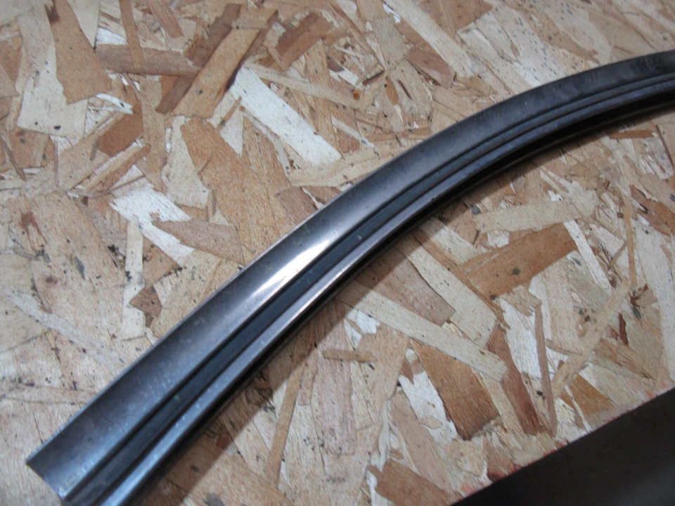 Chevrolet Impala 1960 techo de burbuja cuarto ventana techo sello de clima moldura D Foto 2 de 4