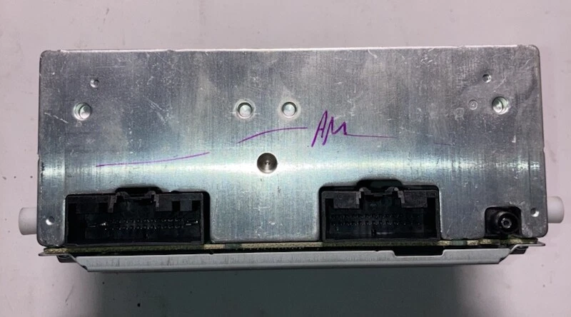 Radio 18C815 Farbe braunmet Ford Fiesta 1.0 JA8 Bj 2013 - Bild 2 von 3