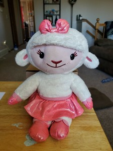 lamb on doc mcstuffins