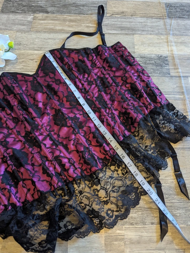 Corsé de encaje rosa y negro Frederick's of Hollywood talla S usado en excelente estado Foto 3 de 4