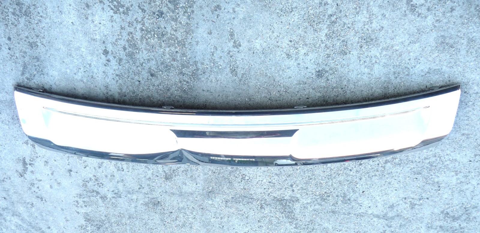 2025 Rolls-Royce Cullinan RR31 Rear Bumper Trim Panel Skid Plate 5A55817-04 OE
