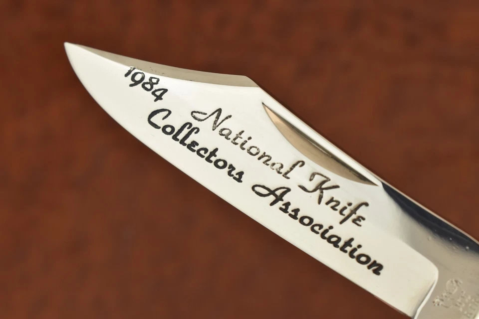 HEN & ROOSTER BERTRAM SOLINGEN GERMANY JIGGED RED BONE NKCA LOCKBACK KNIFE 25490 - Image 4 of 4