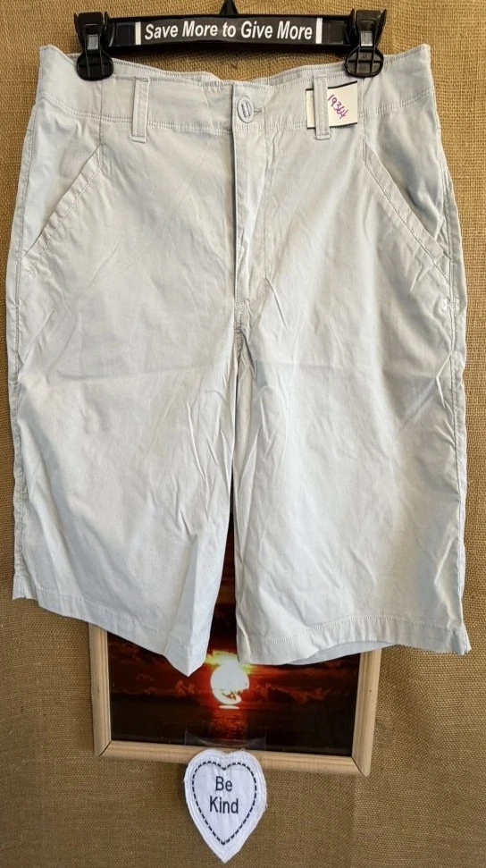 Under Armour HeatGear Loose men’s 36 Chino gray short pockets stretch solid flat