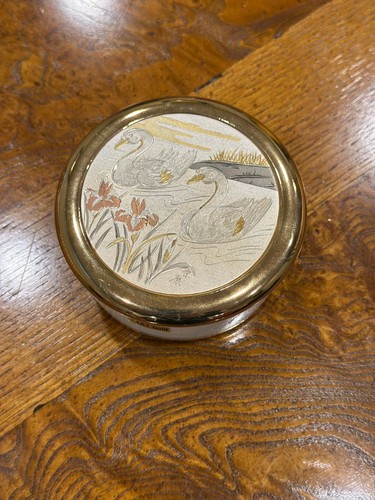 Art of Chokin Japan Mini Plate, Trinket Box & Vase Set Swans on Water - Picture 9 of 11