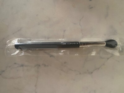 MAC Lidschatten 240S Pinsel neu und versiegelt.