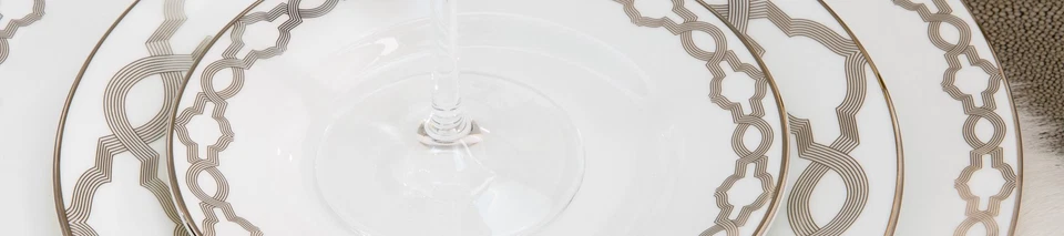 Waterford Fine China Monique Lhuillier Embrace Floral Lace Oval Platter 13.5" - Image 3 of 4