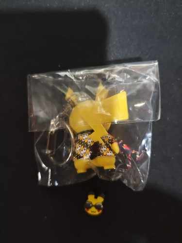 Keychain Pikachu Indonesian Batik #hh - Picture 3 of 5