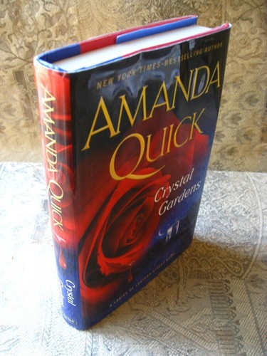 Amanda Quick. Crystal Gardens - 2012 - hardcover - Imagen 2 de 8