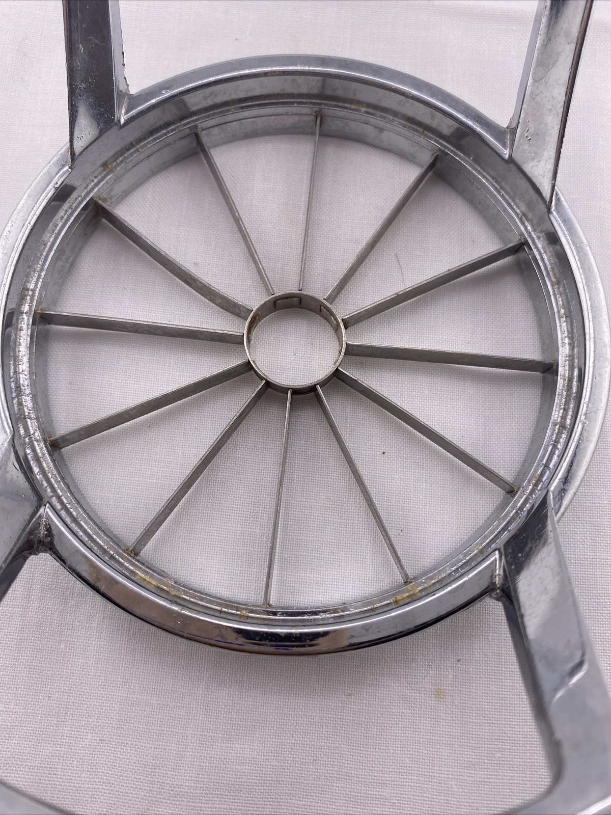 Leifheit Premium Apple Slicer Corer 12 equally spaced Rustresistant eBay
