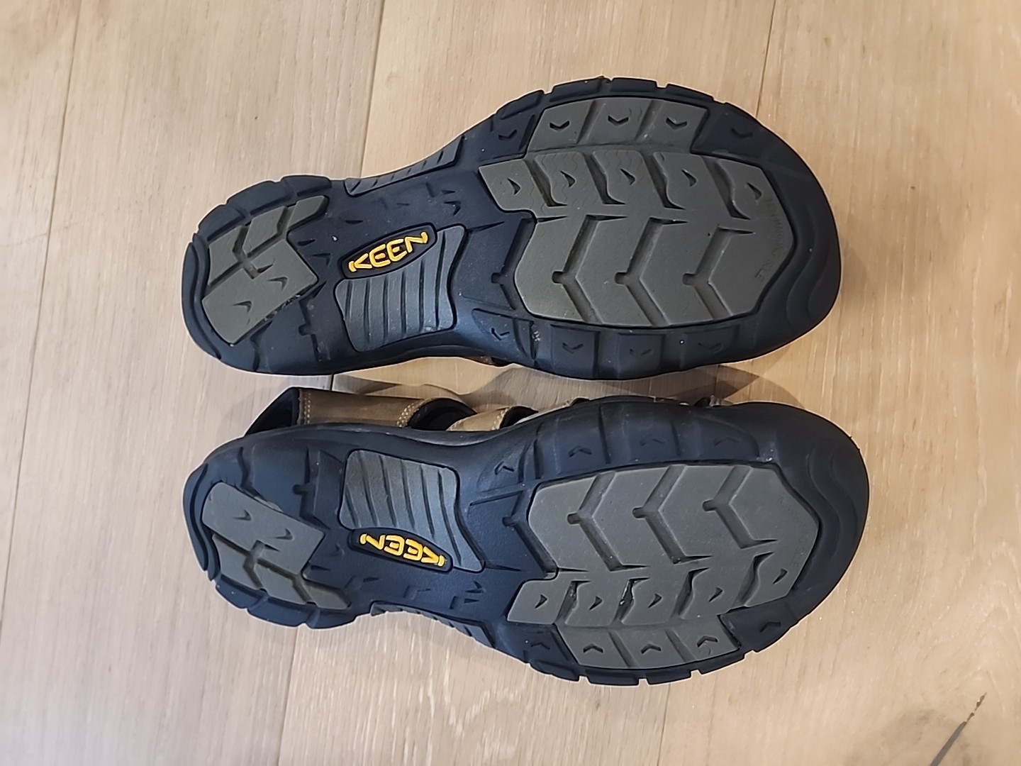 Sandali Keen Newport da uomo 10 5 in pelle marrone impermeabili sportivi escursionismo pesca