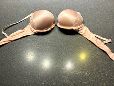 Women s Beige Bra 34B Underwired Padded Hook Eye Adjustable Straps