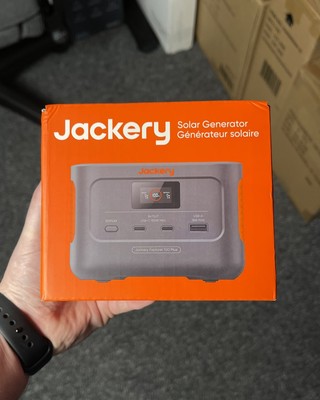 Jackery Explorer 100 Plus, 99Wh Tragbare Powerstation mit LiFePO4 Akku 128W