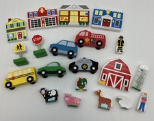 Melissa Doug Wooden Play Set, Cars, Farm, Buildings, People, Lot Of 20 110