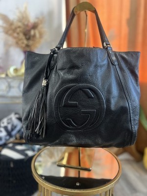 ごる蔵GUCCI Logo Black Patent Silver Gucci Black Pebbled Tote Logo Tassel Silver Hardware Women's
