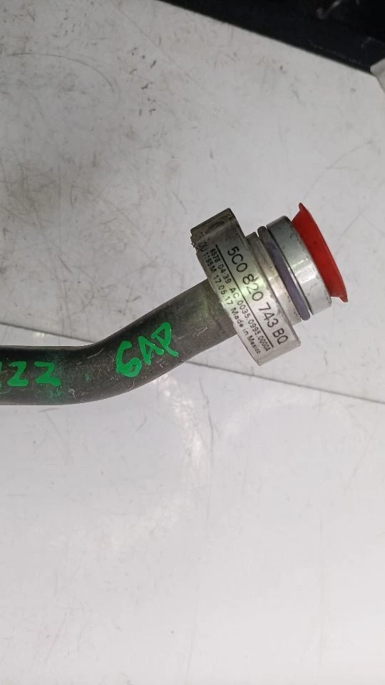 Manguera de línea de succión de aire acondicionado 2016 17 18 Volkswagen Jetta 1,4 L Foto 4 de 4