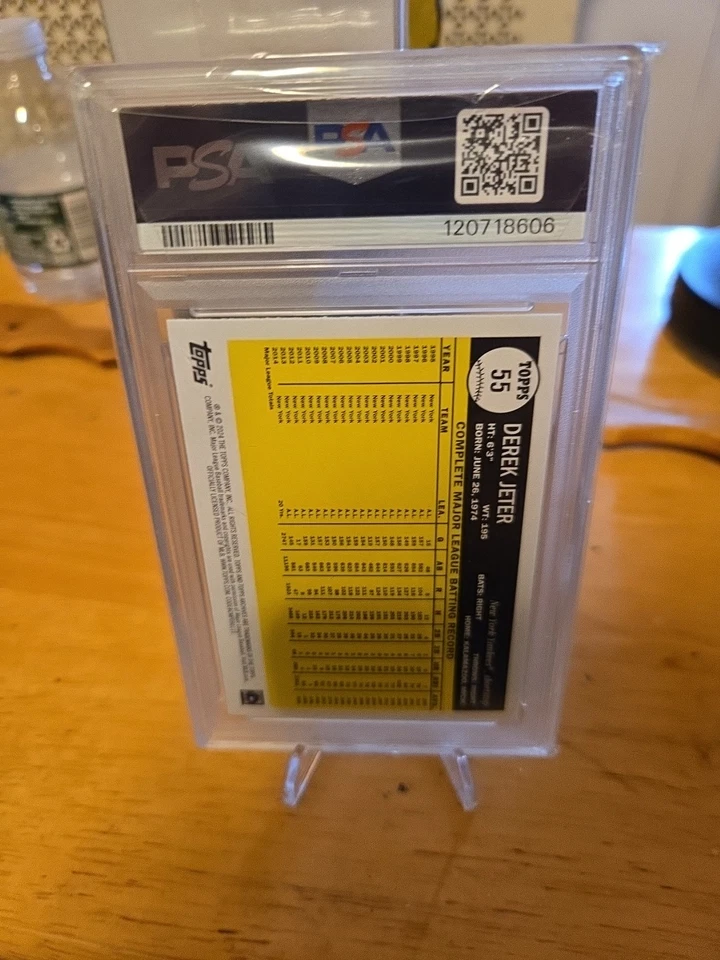 Foilboard amarillo Derek Jeter 2024Topps Archive PSA 9 Foto 2 de 2