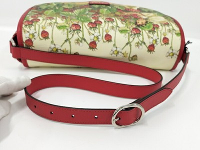 【ベルベル】GUCCI & PRADA ポーチ セット ベルベル様専用】GUCCI & PRADA ポーチ セット