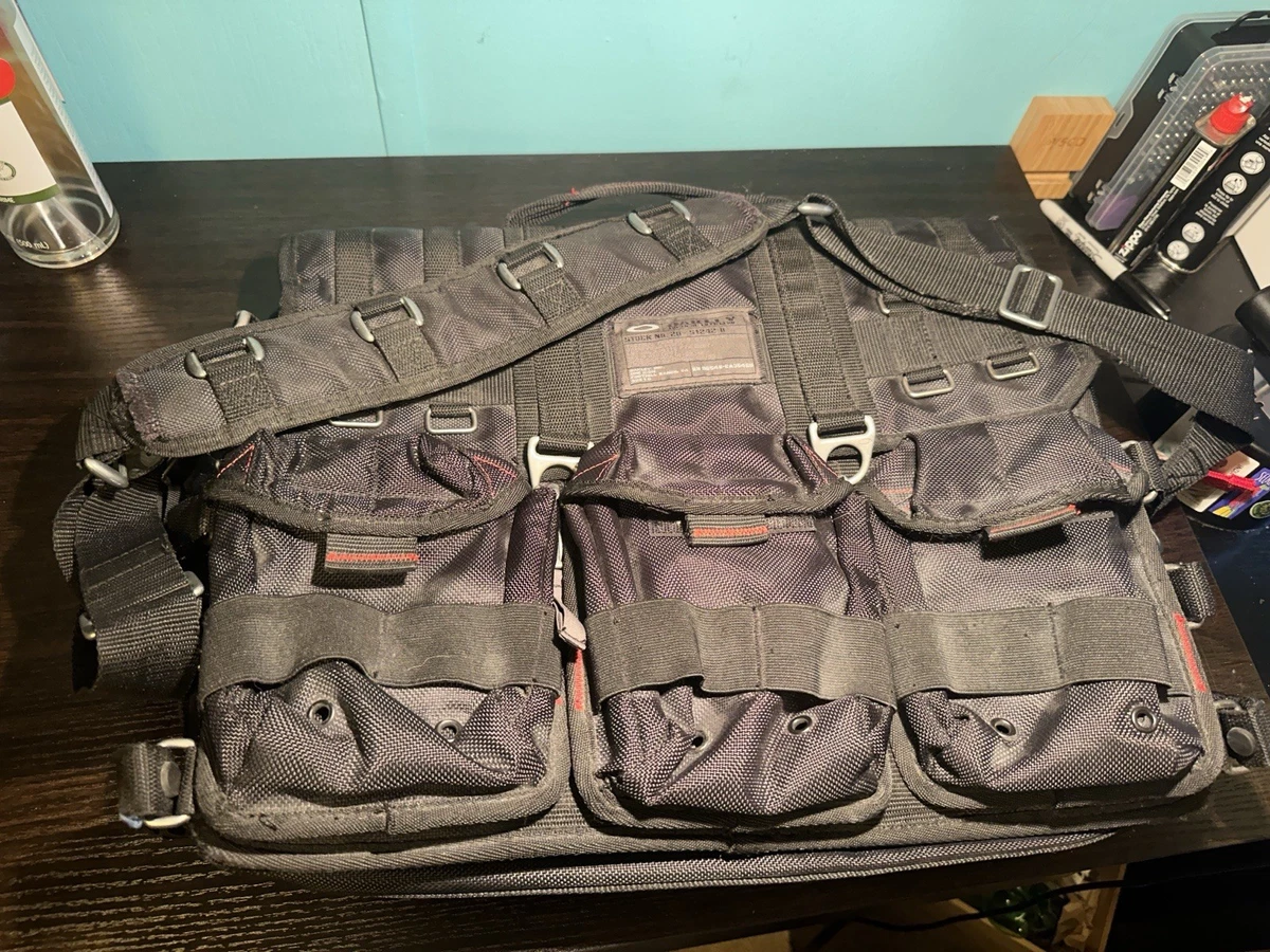 Oakley Messenger Bag for sale | eBay