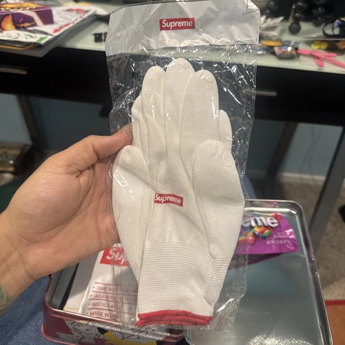 Gants blancs caoutchoutés Supreme FW20 logo boîte bogo neuf scellé dans emballage