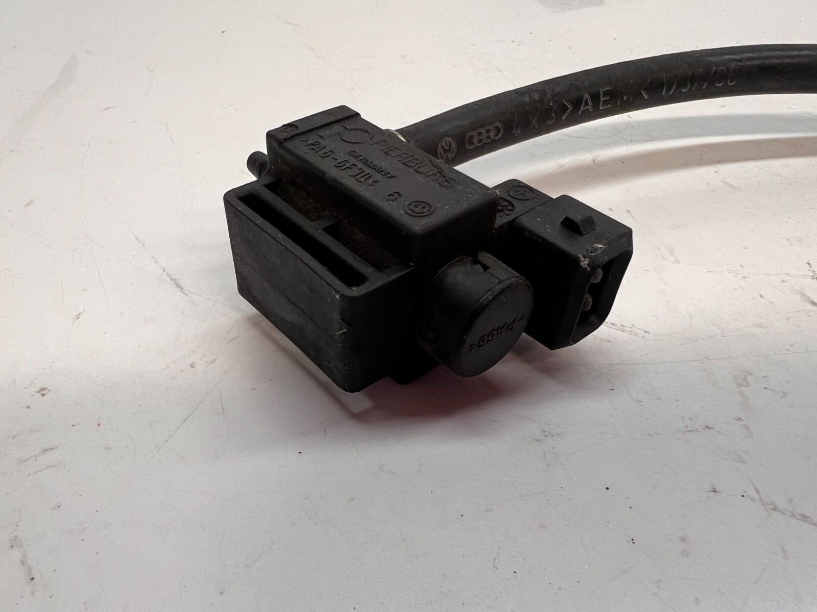LAMBORGHINI MURCIELAGO LP640 VACUUM LINE AIR ELECTROVALVE OEM 077906283