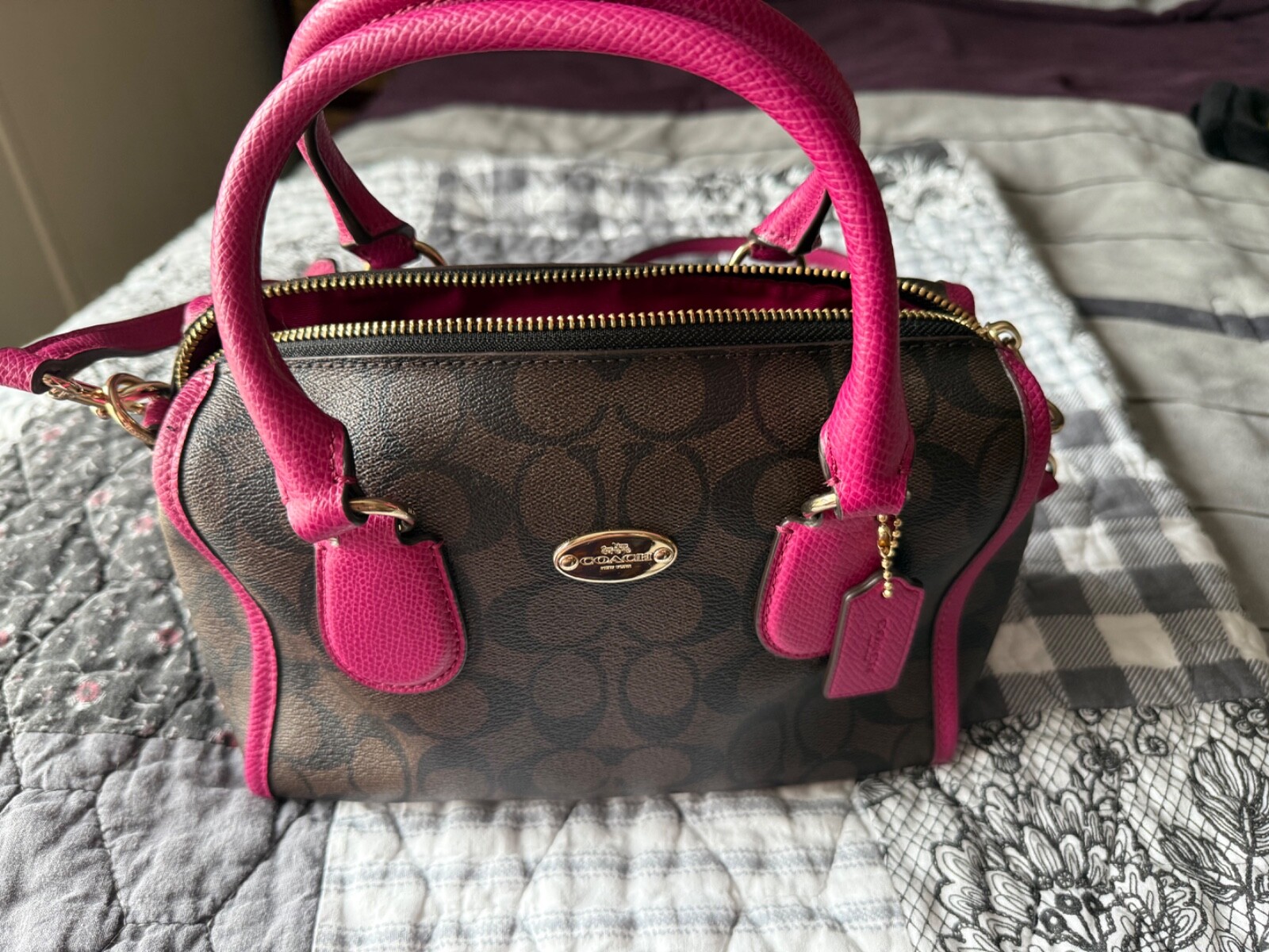 coach handbags used-image