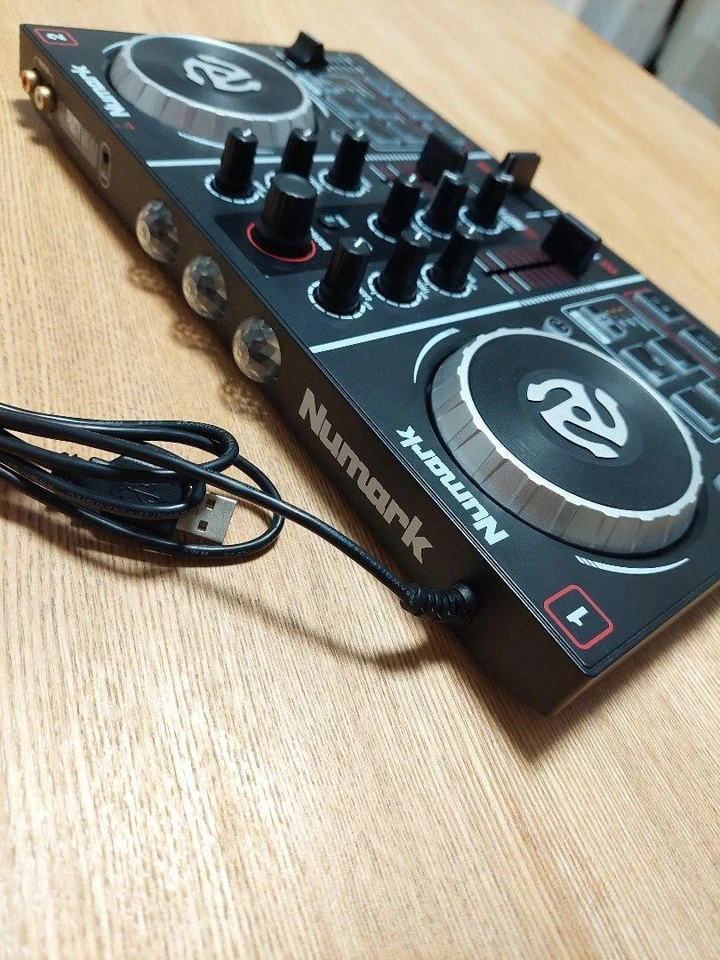 Numark Party Mix DJ Controller Portable Serato DJ Lite 2 Channel Streaming - Image 3 of 4