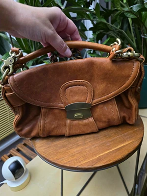Leather shoulder bag Kooba 2点セット レースアップ Leather shoulder bag Kooba 2点セット レースアップ Leather shoulder