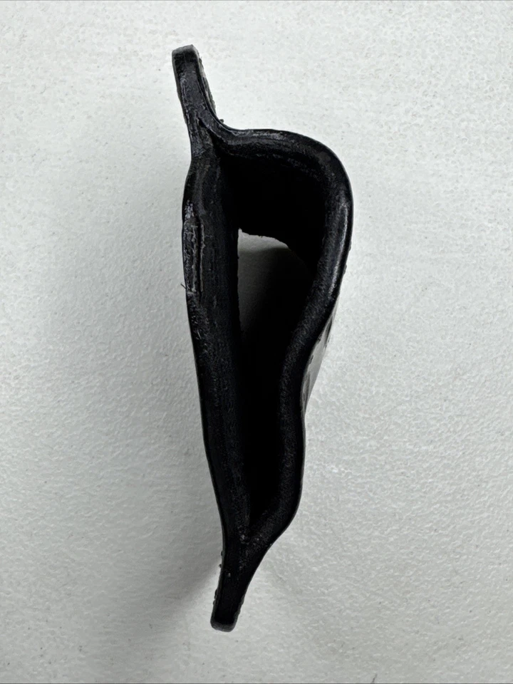 Bianchi 105 Minimalist Holster Size 14 Leather OWB RH Glock 17 22 31 - Image 4 of 4