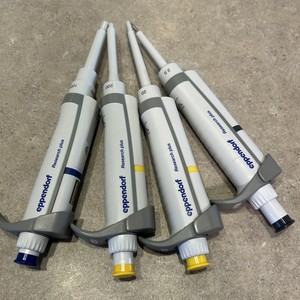 Set Eppendorf Research Plus Single Channel Pipetman Pipettes