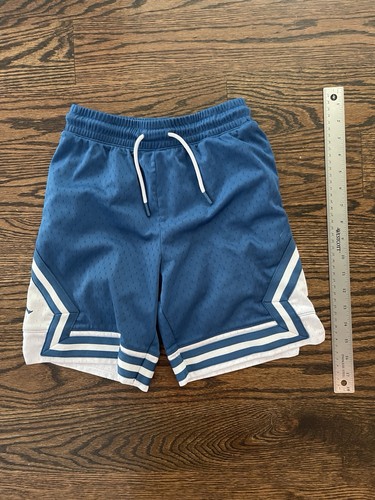 BOYS JORDAN DIAMOND BASKETBALL SHORTS / MEDIUM - Picture 2 of 6