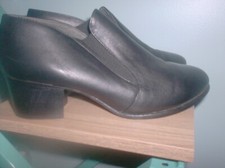 Capezio Gold Series Black Heeled size 5.5