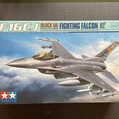 B）タミヤ1／32ロッキードマーチンF－16CJブロック50 プラモデル タミヤ 1/32 エアークラフトシリーズ F-16CJ［ブロック50