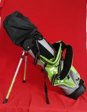 KVV Junior Golf Club Set. Stand Bag, Cover, Driver, 7 Iron, Wedge & Putter.
