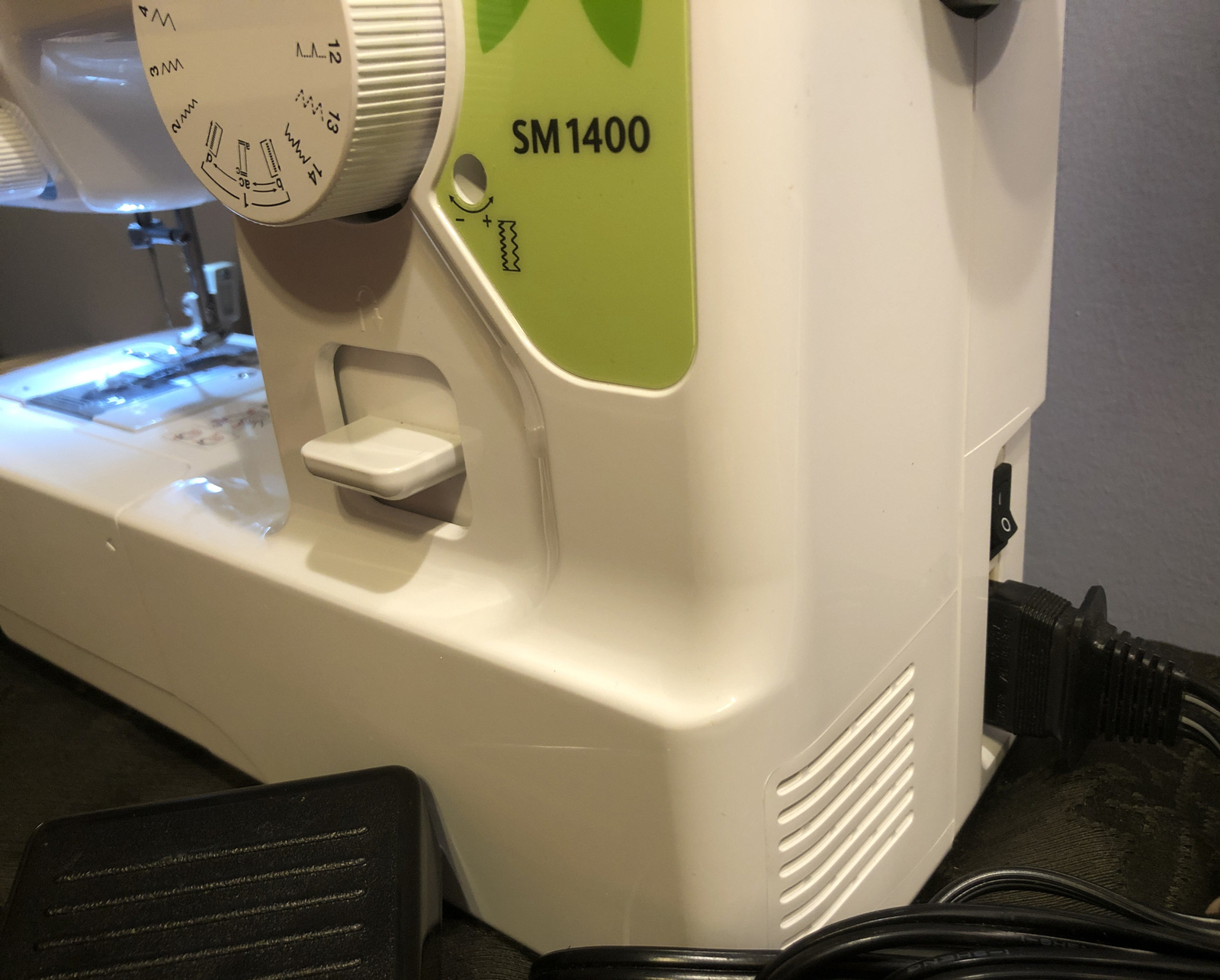 Brother14Stitch Electric Sewing Machine 14 Unique Built in Stitches