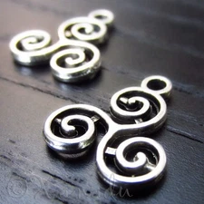 Celtic Triskelion Knot Wholesale Triskel Charm Pendants C6133 - 20, 50 Or 100PCs