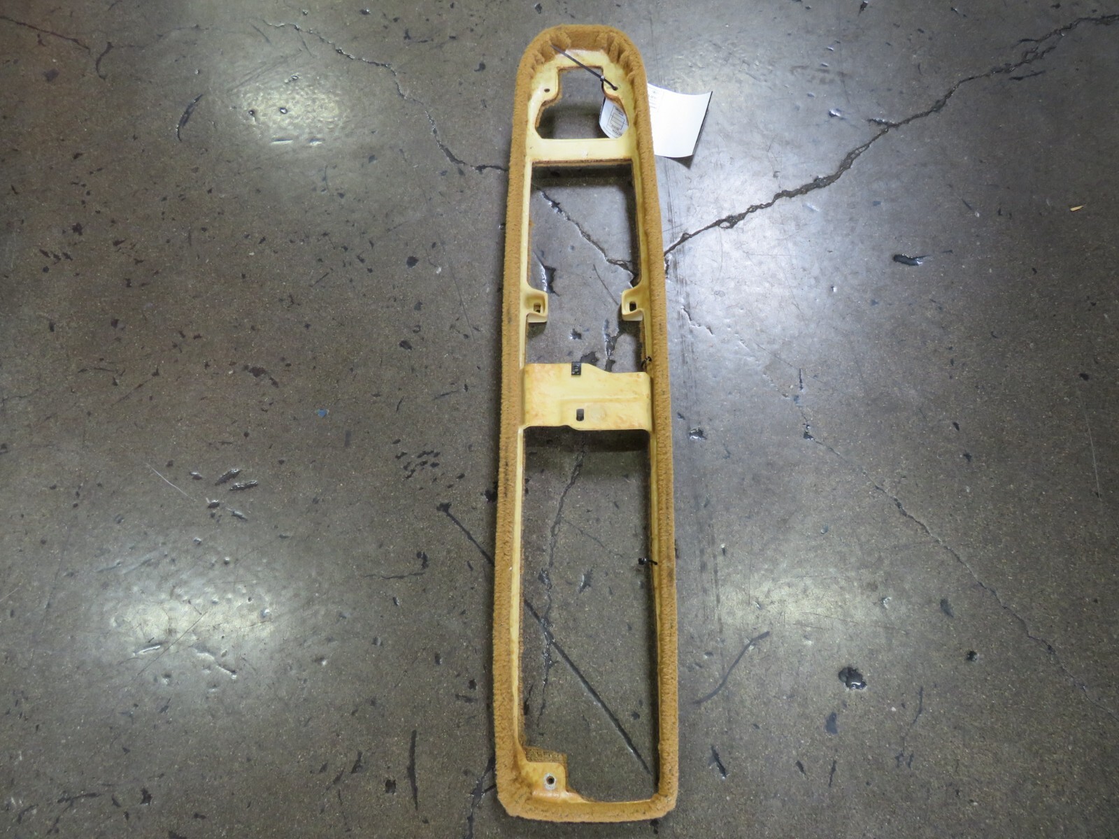 Ferrari 360, Spider, Middle Tunnel Carpet, Beige, Used, P/N 65158496