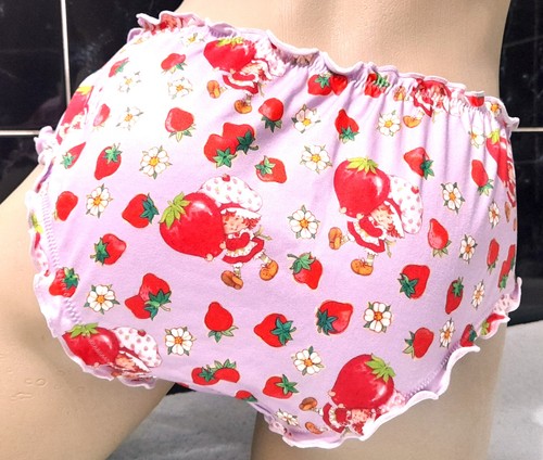 Girls 9 years Cute Silky Lilac Strawberry Shortcake Brief Knickers - Ladies 2/4 - Picture 4 of 10