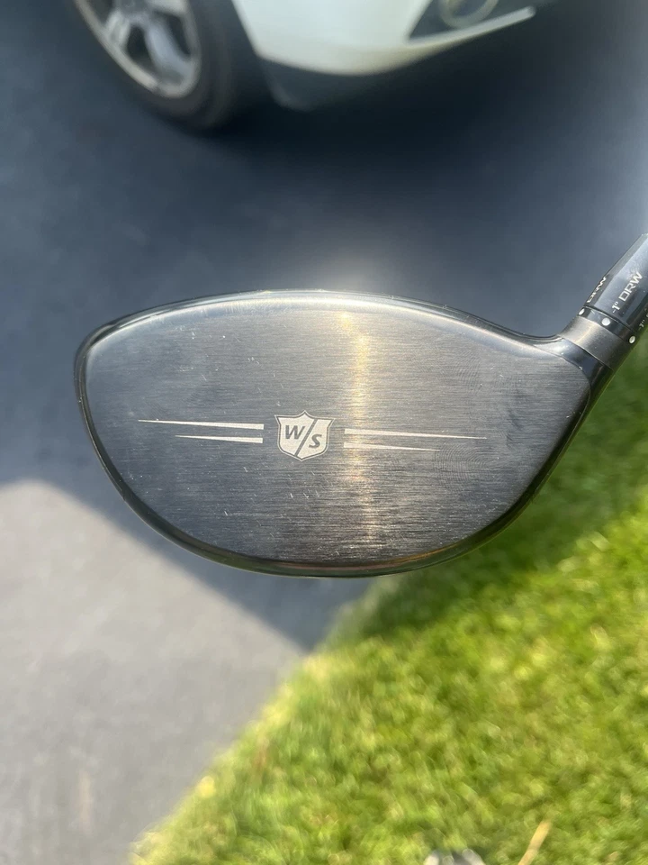 Controlador Wilson Triton apenas usado con un Aldila Rogue Silver 95 MSI Foto 3 de 4