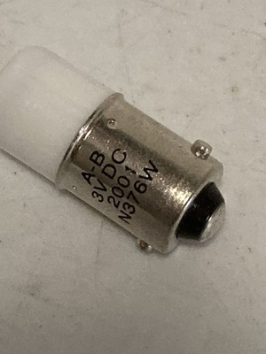 ALLEN BRADLEY 800T-N376W LED BULB 3VDC WHITE BAYONET BASE USE W