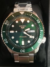 Seiko 5 Sports 42mm Green/Gold Watch SRPD63K1 - Automatic - New With box/papers 12