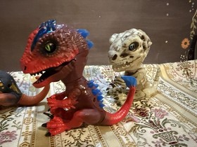 Fingerlings Untamed Raptor Interactive Electronic Pet Dinosaur LOT of 3