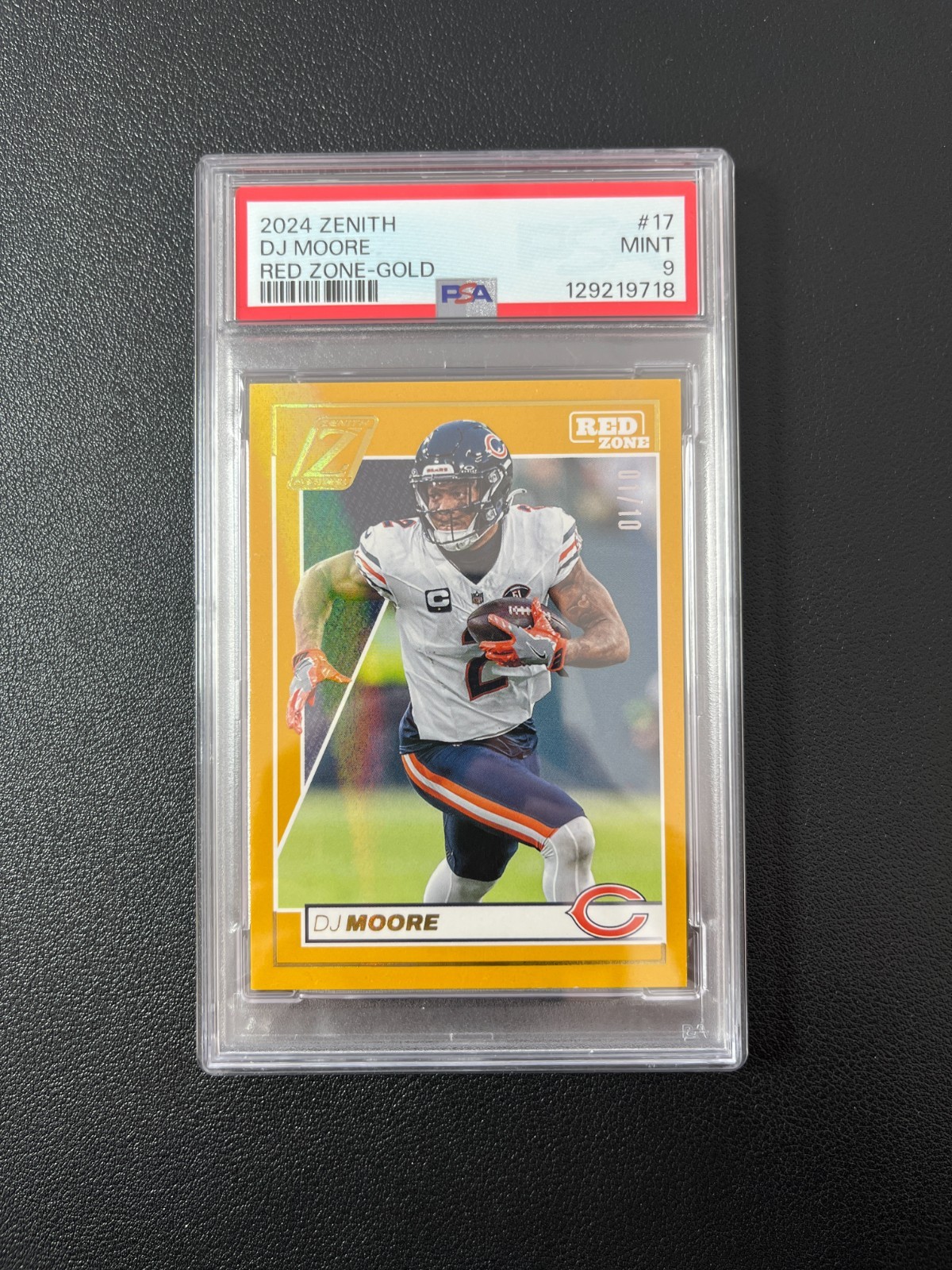 2024 Panini Zenith Football DJ Moore Red Zone Gold 01/10 PSA 9 BJXK