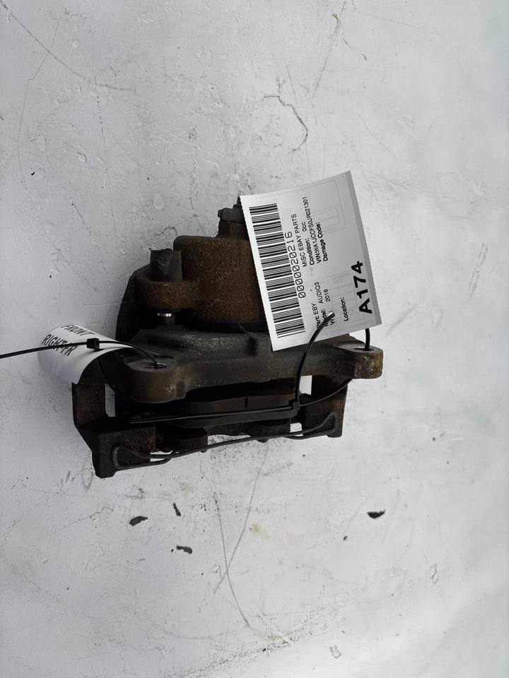 Pinza de freno delantera derecha del lado del pasajero Audi Q3 2015-2018 OEM Foto 3 de 4