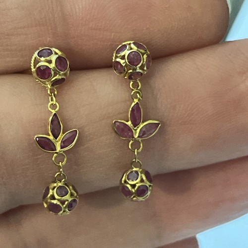 VINTAGE 14K YELLOW GOLD Natural, RUBY DANGLE EARRINGS - Picture 5 of 11