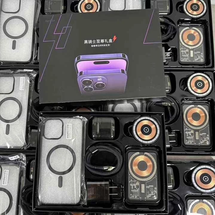 6 In1 Magnetic Fast Charging Set Accessories Gift Set For Apple iPhone 14/15/16 - Image 2 of 4