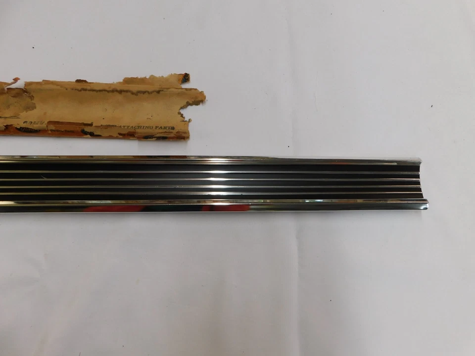 Nuevo de Lote Original Ford 1968 Mercury Monterey Montclair Cubierta Tapa Maletero Moldura Borde Foto 4 de 4