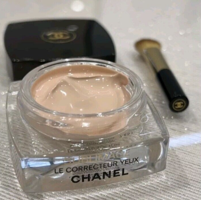 Chanel Sublimage le Correcteur Yeux Radiance-Generating